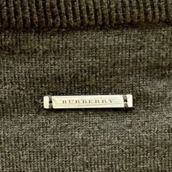 Gorgeous Burberry 100% Cashmere Sweater w/ Romantic Detailing Med $1050 - Picture 4 of 10